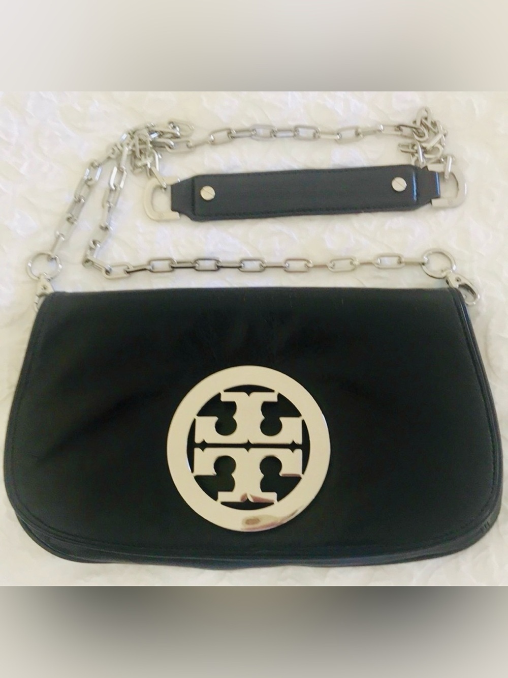 PRICE DROP-Tory Burch Black Leather Shoulder Bag with Silver Logo and Chain